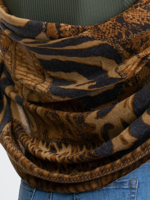 Chustka AT-CH-S-6162.69 jasny brązowy