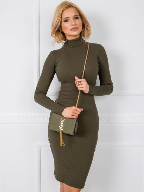 Sukienka Livia prążkowana basic z golfem khaki Sukienka Livia prążkowana basic z golfem khaki