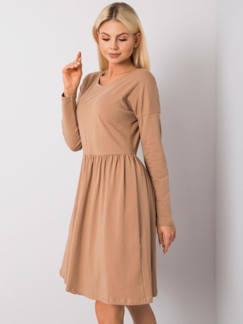Sukienka RV-SK-5889.41P camelowy L Sukienka RV-SK-5889.41P camelowy L