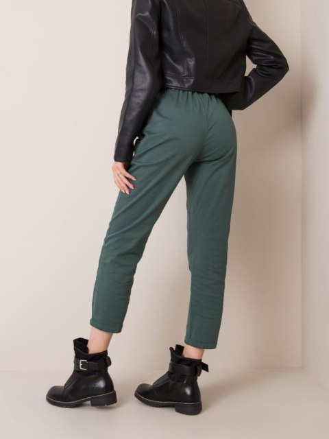 Spodnie DHJ-SP-2312.94P ciemny zielony M Spodnie DHJ-SP-2312.94P ciemny zielony M
