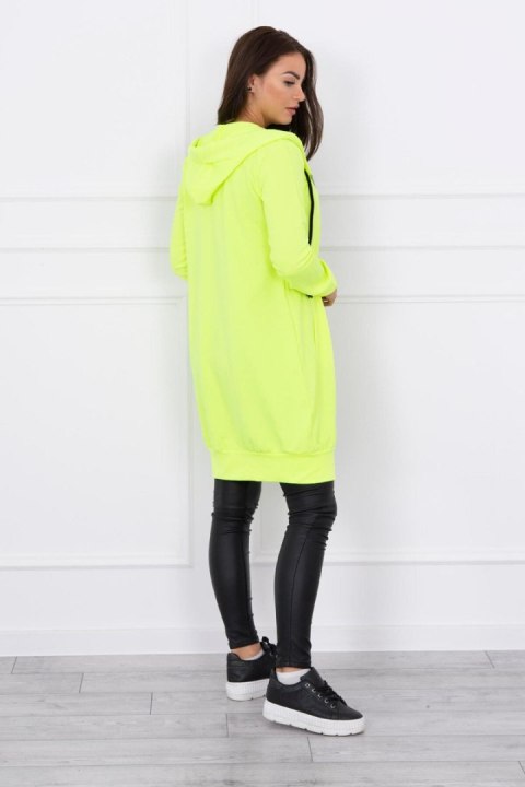 Bluza do kolan w neonowym żółtym kolorze – codzienna stylizacja streetwear