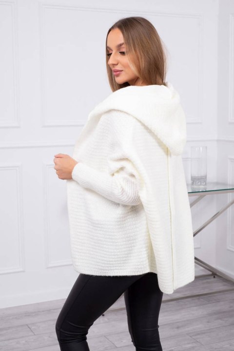 Sweter z kapturem i rękawami typu nietoperz ecru Sweter z kapturem i rękawami typu nietoperz ecru