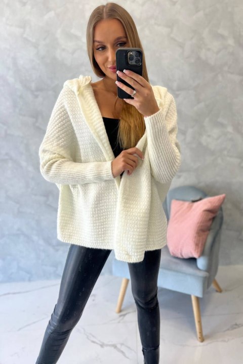 Sweter z kapturem i rękawami typu nietoperz ecru Sweter z kapturem i rękawami typu nietoperz ecru