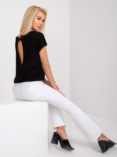 Bluzka czarna z dekoltem na plecach i krótkim rękawem L/XL Bluzka czarna z dekoltem na plecach i krótkim rękawem L/XL