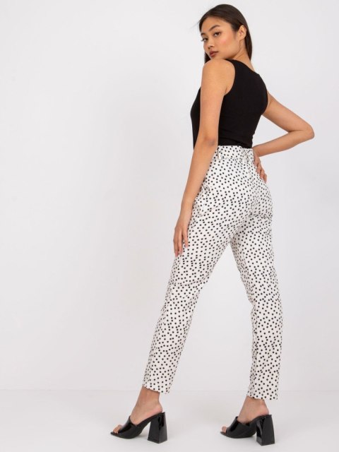 Spodnie DHJ-SP-12787.07P ecru 2XL Spodnie DHJ-SP-12787.07P ecru 2XL