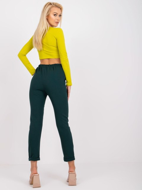 Spodnie DHJ-SP-13926.02 ciemny zielony M Spodnie DHJ-SP-13926.02 ciemny zielony M