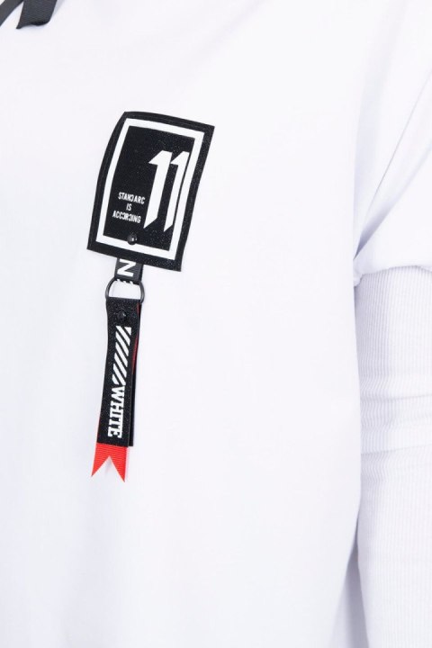 Bluza oversize z asymetrycznymi bokami biała Bluza oversize z asymetrycznymi bokami biała