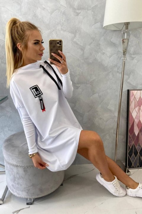 Bluza oversize z asymetrycznymi bokami biała Bluza oversize z asymetrycznymi bokami biała