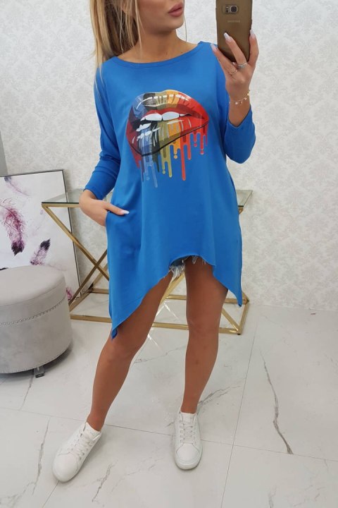 Bluzka oversize z nadrukiem tęczowych ust chabrowa