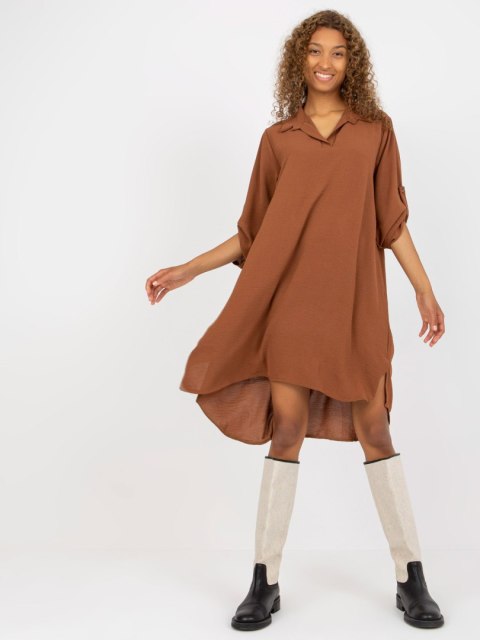 Sukienka koszulowa oversize asymetryczna jasnobrązowa Sukienka koszulowa oversize asymetryczna jasnobrązowa