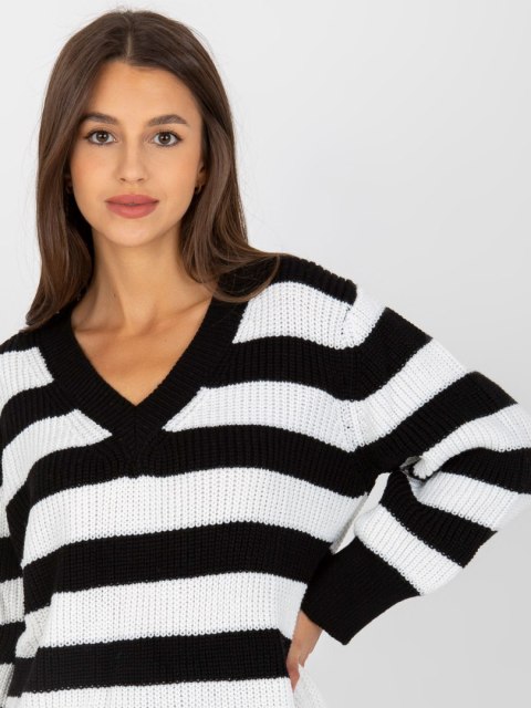 Sweter LC-SW-8030.29P biało-czarny Sweter LC-SW-8030.29P biało-czarny