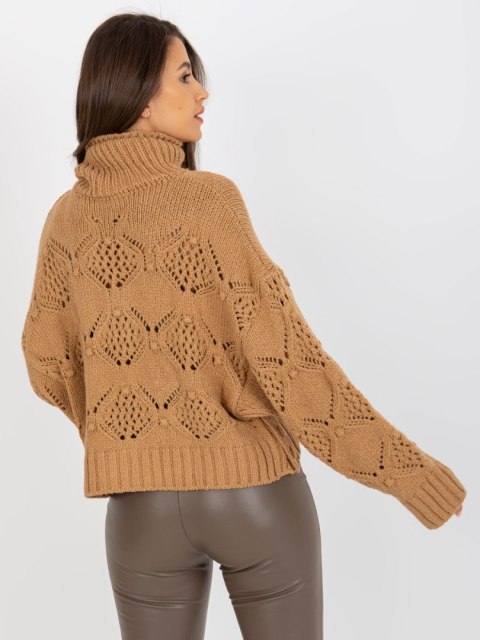 Sweter EM-SW-1037-01.24X camelowy Sweter EM-SW-1037-01.24X camelowy