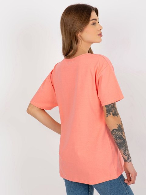 T-shirt bluzka damska brzoskwiniowa lużna z napisem T-shirt bluzka damska brzoskwiniowa lużna z napisem