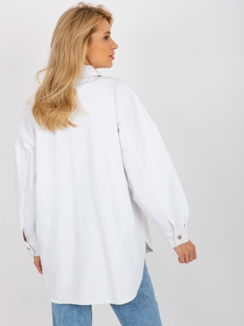 Koszula biała jeans oversize z kieszeniami na guziki Koszula biała jeans oversize z kieszeniami na guziki