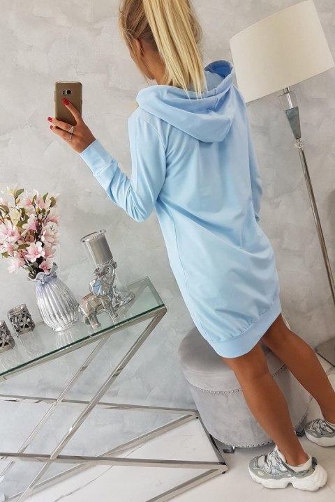 Bluza tunikowa błękitna z kapturem – miękka, codzienna stylizacja