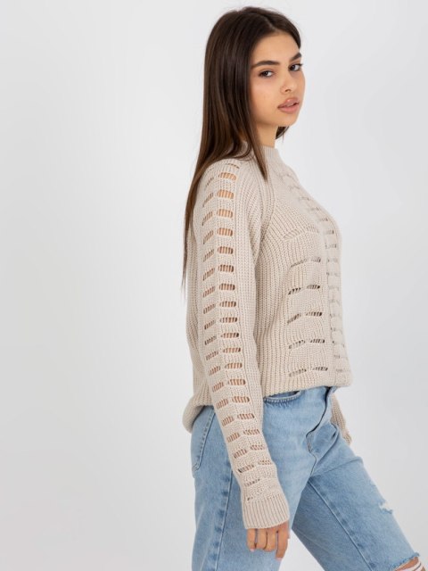 Sweter luźny, ażurowy beżowy z wełną one size Sweter luźny, ażurowy beżowy z wełną one size