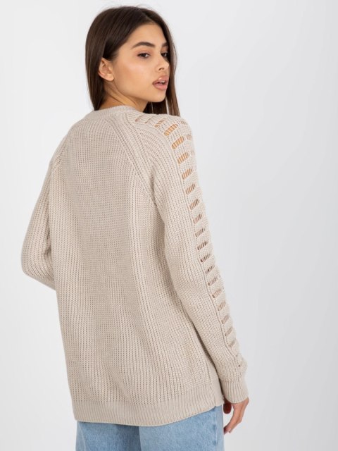 Sweter luźny, ażurowy beżowy z wełną one size Sweter luźny, ażurowy beżowy z wełną one size
