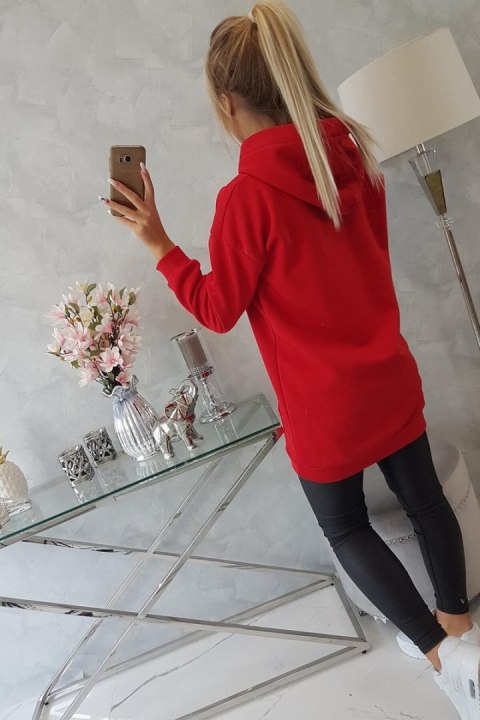 Bluza z kapturem z naszywkami czerwona