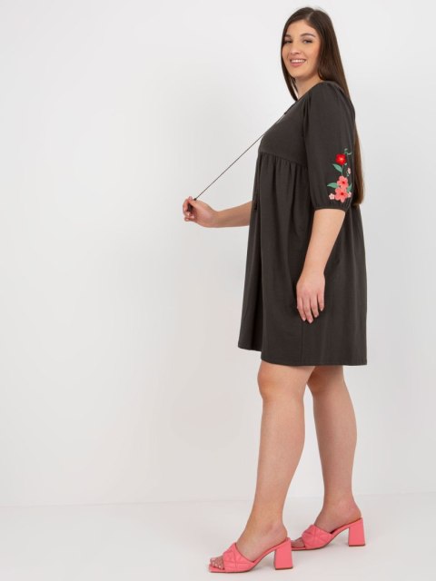 Sukienka RV-SK-8528.55P ciemny khaki Sukienka RV-SK-8528.55P ciemny khaki