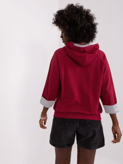 Bluza rozpinana z kaputer rękaw 3/4 bordowa Bluza rozpinana z kaputer rękaw 3/4 bordowa