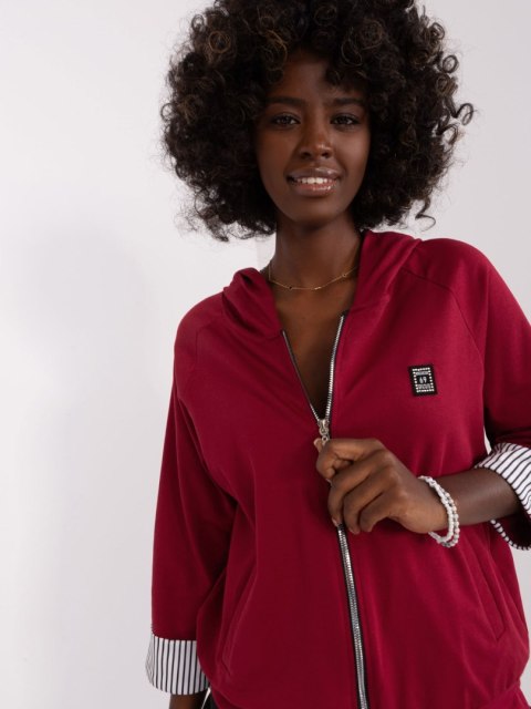 Bluza rozpinana z kaputer rękaw 3/4 bordowa Bluza rozpinana z kaputer rękaw 3/4 bordowa