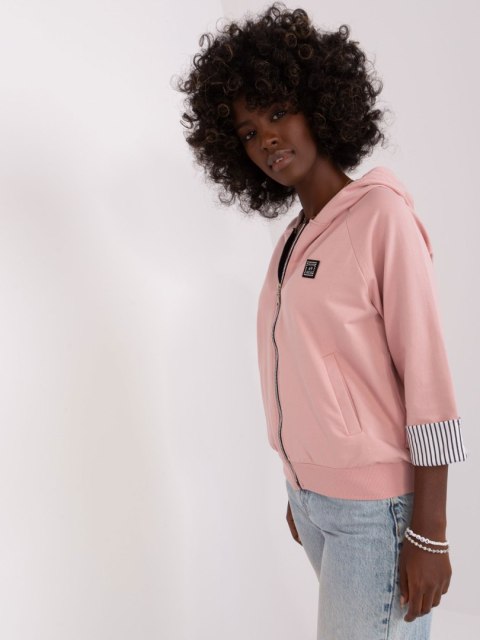 Bluza rozpinana z kaputer rękaw 3/4 jasno-różowa Bluza rozpinana z kaputer rękaw 3/4 jasno-różowa