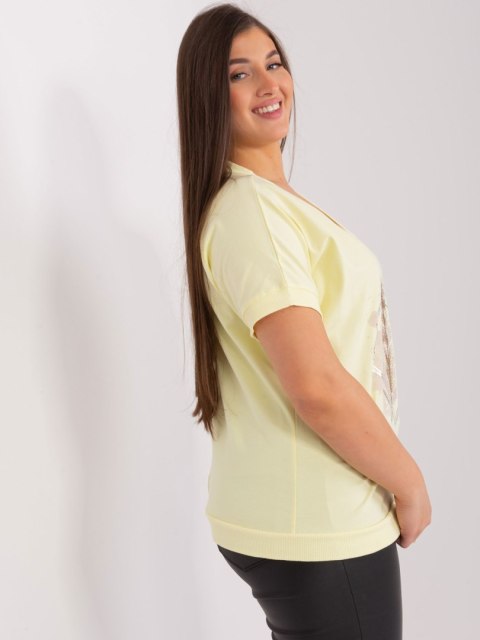 Bluzka t-shirt jasny żółty z nadrukiem pióro plus size Bluzka t-shirt jasny żółty z nadrukiem pióro plus size
