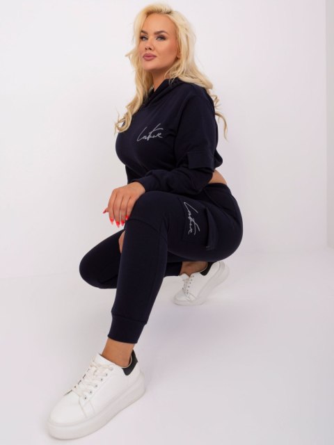 Komplet damski granatowy plus size bluza i spodnie cargo Komplet damski granatowy plus size bluza i spodnie cargo