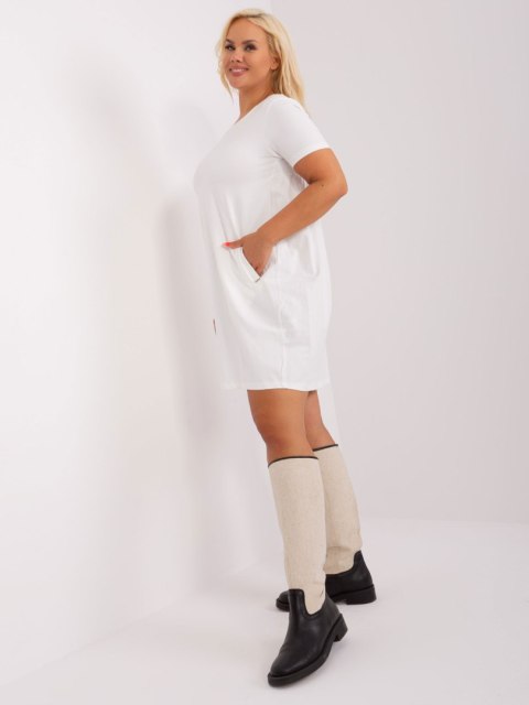 Sukienka tunika basic z kieszeniami plus size ecru Sukienka tunika basic z kieszeniami plus size ecru