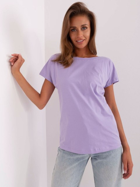 T-shirt jasno fioletowy z dekoltem na plecach T-shirt jasno fioletowy z dekoltem na plecach