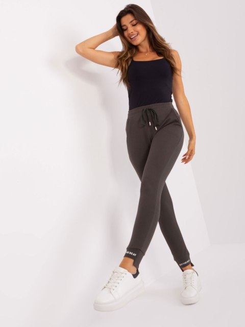 Spodnie dresowe RV-DR-8519.30X ciemny khaki XL Spodnie dresowe RV-DR-8519.30X ciemny khaki XL