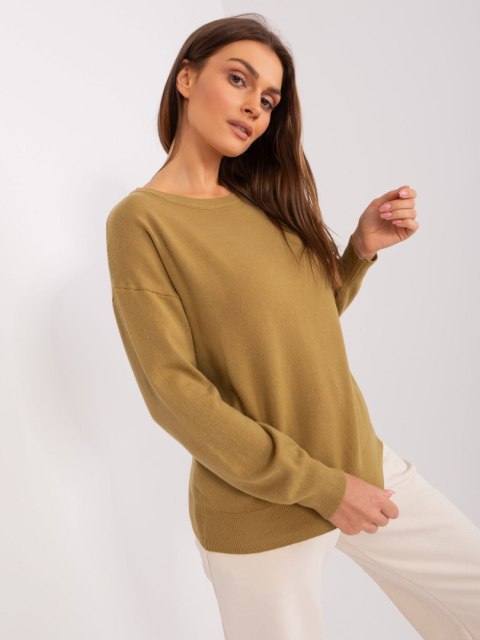 Sweter bawełniany oliwkowy z długim rękawem basic Sweter bawełniany oliwkowy z długim rękawem basic