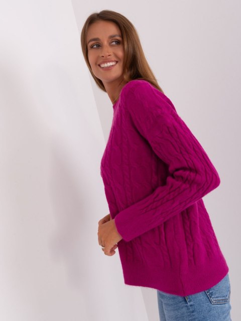 Sweter damski fioletowy z warkoczami i ściągaczami oversize Sweter damski fioletowy z warkoczami i ściągaczami oversize