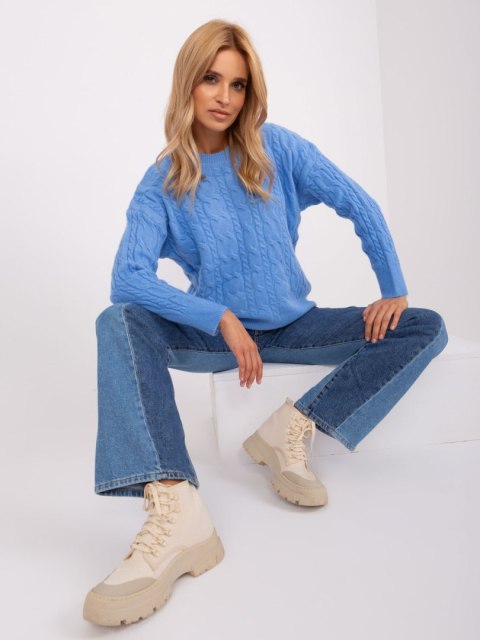 Sweter damski niebieski z warkoczami i ściągaczami oversize Sweter damski niebieski z warkoczami i ściągaczami oversize