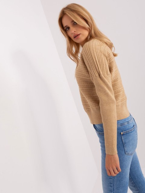 Sweter z półgolfem camelowy, oversize, nietoperz, asymetryczny Sweter z półgolfem camelowy, oversize, nietoperz, asymetryczny