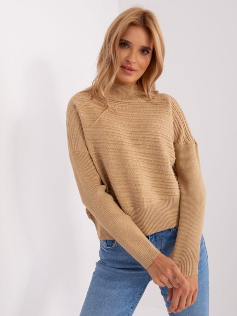 Sweter z półgolfem camelowy, oversize, nietoperz, asymetryczny Sweter z półgolfem camelowy, oversize, nietoperz, asymetryczny