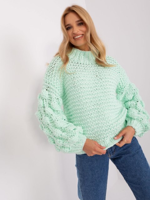 Sweter oversize miętowy gruby splot i bufiasty rękaw Sweter oversize miętowy gruby splot i bufiasty rękaw