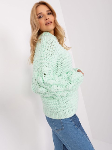 Sweter oversize miętowy gruby splot i bufiasty rękaw Sweter oversize miętowy gruby splot i bufiasty rękaw