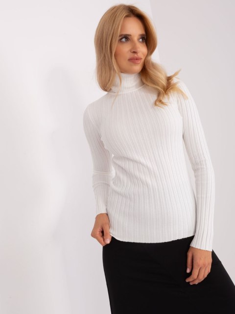 Golf sweter dopasowany prążkowany ecru Golf sweter dopasowany prążkowany ecru