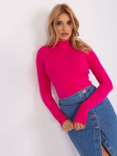 Fuksjowy damski dopasowany sweter z golfem M/L Fuksjowy damski dopasowany sweter z golfem M/L