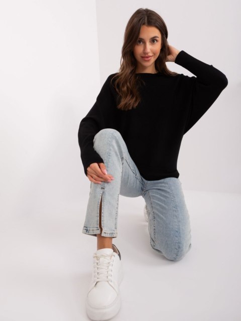 Sweter dzianinowy czarny oversize gładki S/M Sweter dzianinowy czarny oversize gładki S/M
