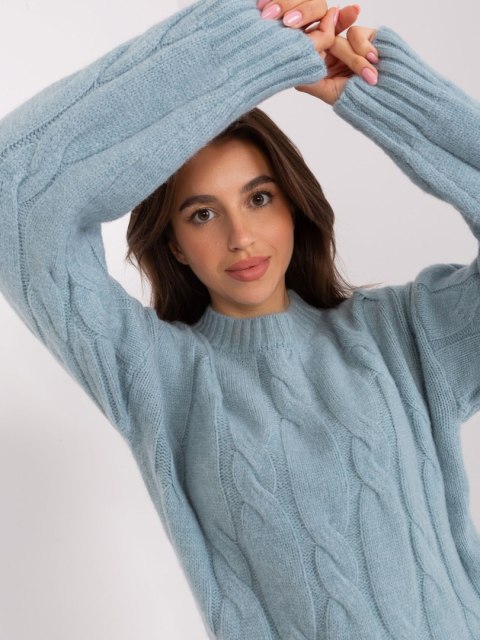 Sweter miętowy z warkoczami i ściągaczami akrylowy Sweter miętowy z warkoczami i ściągaczami akrylowy