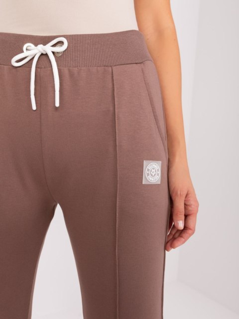 Spodnie dresowe RV-DR-9023.49P brązowy L/XL Spodnie dresowe RV-DR-9023.49P brązowy L/XL