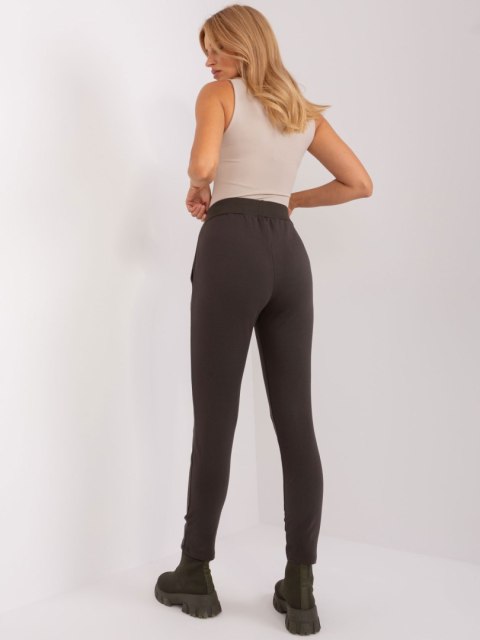 Spodnie dresowe RV-DR-9023.49P ciemny khaki L/XL Spodnie dresowe RV-DR-9023.49P ciemny khaki L/XL