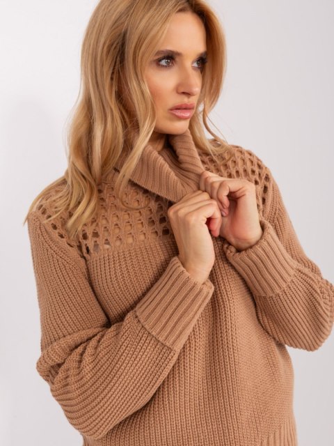 Sweter camelowy golf damski akrylowy ażurowa góra Sweter camelowy golf damski akrylowy ażurowa góra
