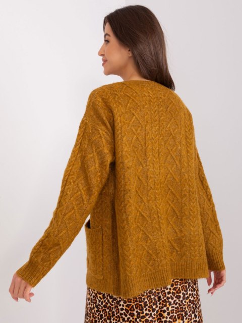 Sweter AT-SW-2358.31 ciemny żółty Sweter AT-SW-2358.31 ciemny żółty
