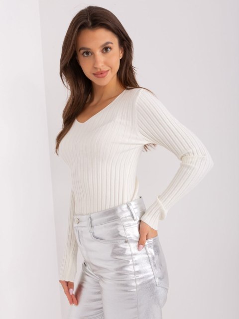 Sweter PM-SW-PM1088.25 ecru M/L Sweter PM-SW-PM1088.25 ecru M/L
