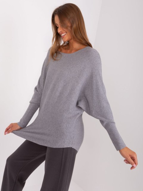 Sweter dzianinowy szary oversize gładki S/M Sweter dzianinowy szary oversize gładki S/M