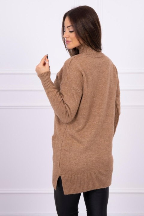 Sweter ze stójką camelowy