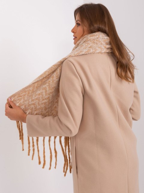 Szalik AT-SZ-23125.75 camelowy Szalik AT-SZ-23125.75 camelowy